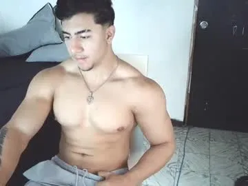 tattooedlucy_ – webcam model profile photo Image 17