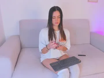 iam_eli – webcam model profile photo Image 11