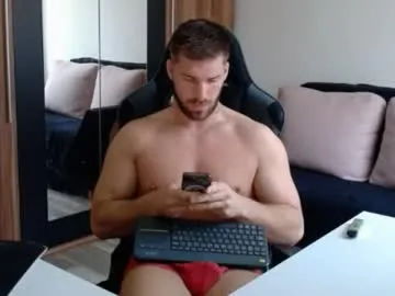 kianys – webcam model profile photo Image 2