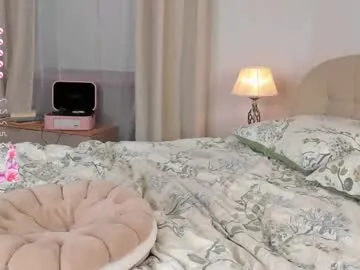 laylaababy – webcam model profile photo Image 3