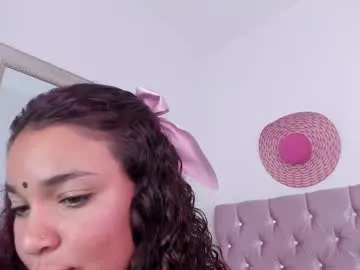 aria_paul – webcam model profile photo Image 10