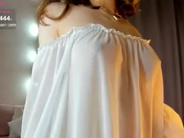 dearly_emily – webcam model profile photo