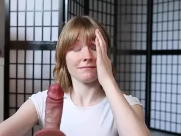 aminaswan_ – webcam model profile photo Image 9