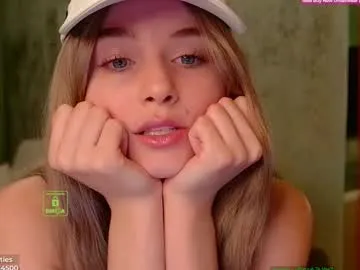 petites_perles – webcam model profile photo Image 16