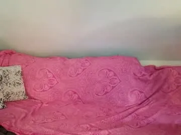 dreamyriri – webcam model profile photo Image 4