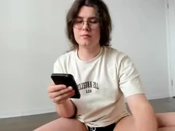 petites_perles – webcam model profile photo Image 5