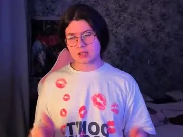 petites_perles – webcam model profile photo Image 7