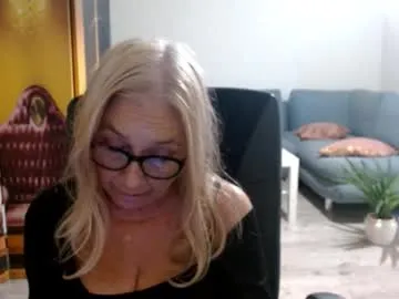 margarethowell – webcam model profile photo Image 16