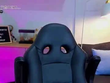 Amanda – webcam model profile photo Image 11