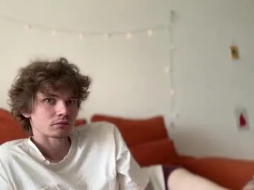 cum_police – webcam model profile photo Image 5