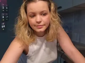 your_dolls – webcam model profile photo Image 16