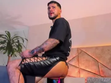 nympho_nathy_sophi – webcam model profile photo Image 6