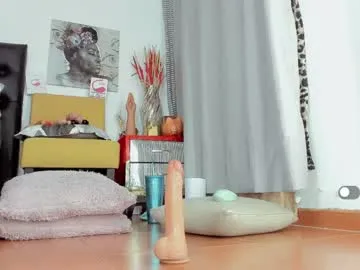 angelsofaurora – webcam model profile photo Image 5