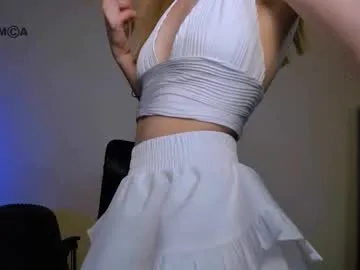 vivy_ – webcam model profile photo Image 8