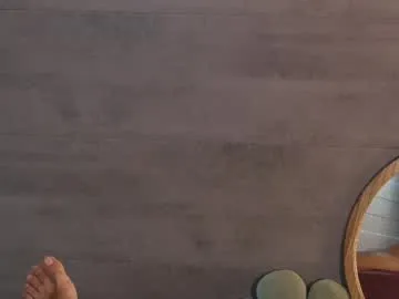 skybella_ – webcam model profile photo Image 17