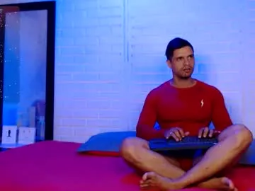 oliversport – webcam model profile photo Image 14