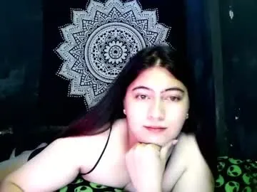 petites_perles – webcam model profile photo Image 3