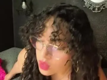 moonssslh – webcam model profile photo Image 8