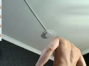 just_girlsgirls – webcam model profile photo Image 17