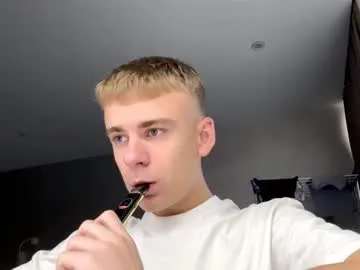 try_skip_me – webcam model profile photo Image 13