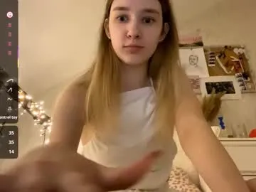 agatha_collinss – webcam model profile photo Image 14