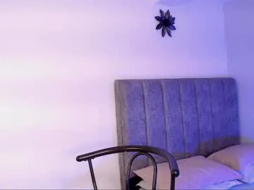 ErikaBonnie – webcam model profile photo Image 7