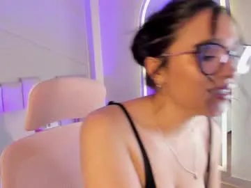 realtryit – webcam model profile photo Image 14