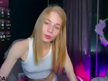 carmela_fox – webcam model profile photo Image 14