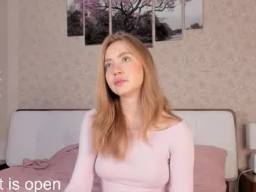 VictoriaLane – webcam model profile photo Image 10