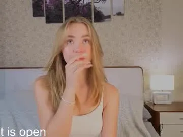 VictoriaLane – webcam model profile photo Image 7