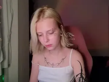 ErikaBonnie – webcam model profile photo Image 12