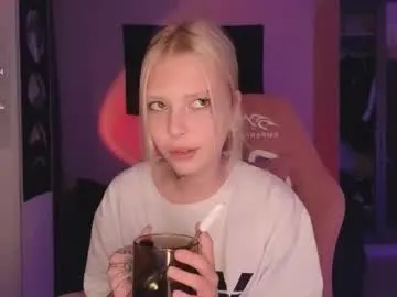 ErikaBonnie – webcam model profile photo Image 15