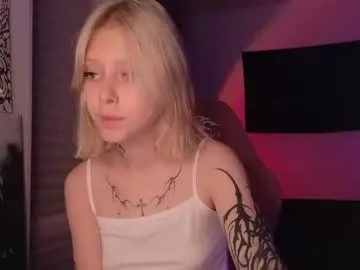 ErikaBonnie – webcam model profile photo Image 16