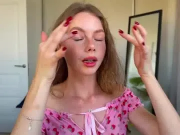 little_izzi – webcam model profile photo Image 4