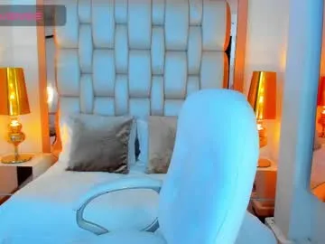 petites_perles – webcam model profile photo Image 8