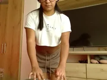 alexa_candy_18 – webcam model profile photo Image 17