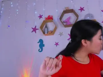 emahallee – webcam model profile photo Image 5