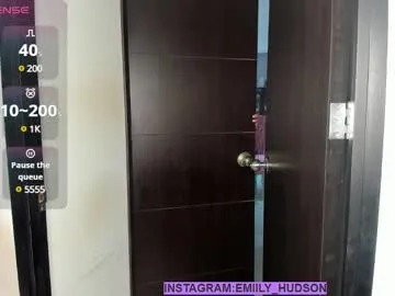 EvelynMills – webcam model profile photo Image 4