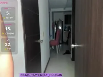 EvelynMills – webcam model profile photo Image 7