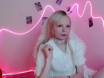 emiilycampbell – webcam model profile photo Image 15