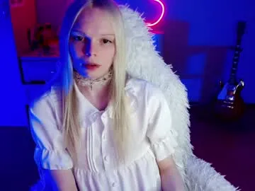 emiilycampbell – webcam model profile photo Image 2