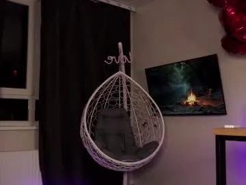 ivoryrift – webcam model profile photo Image 3