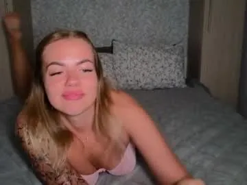 your_dolls – webcam model profile photo Image 14