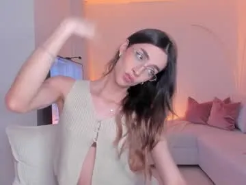 aveangela – webcam model profile photo Image 15