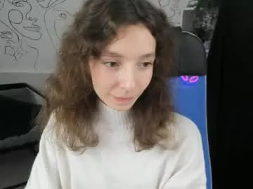 heyskylar – webcam model profile photo Image 10