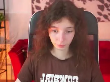 heyskylar – webcam model profile photo Image 16