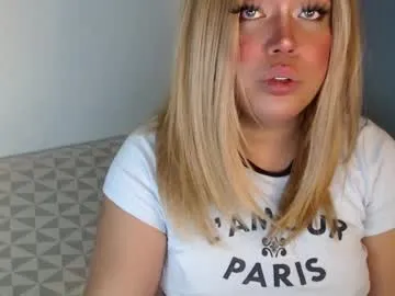 your_dolls – webcam model profile photo Image 2