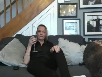 amabella_w – webcam model profile photo Image 4