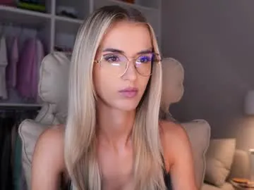 loving_ladies – webcam model profile photo Image 18