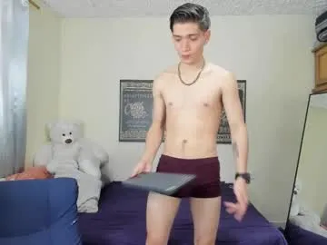 e_vvv_a – webcam model profile photo Image 10